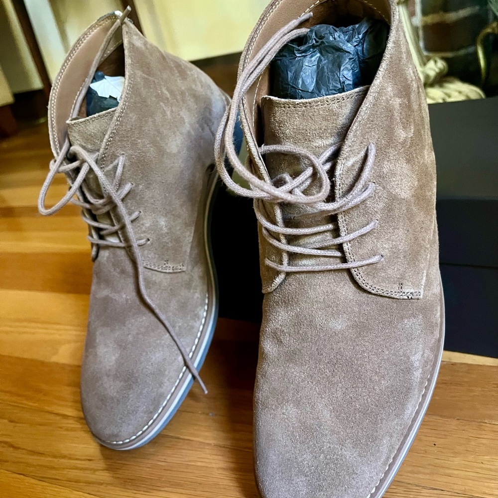 Men's Brown Suede Chukka Boots - Picture 9 of 15